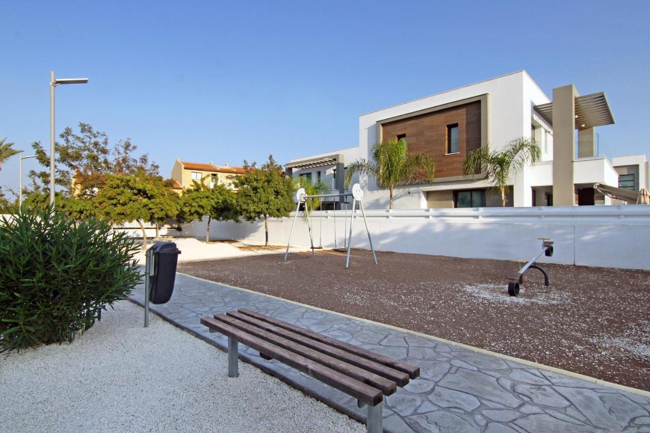 Villa Martha Protaras Bagian luar foto